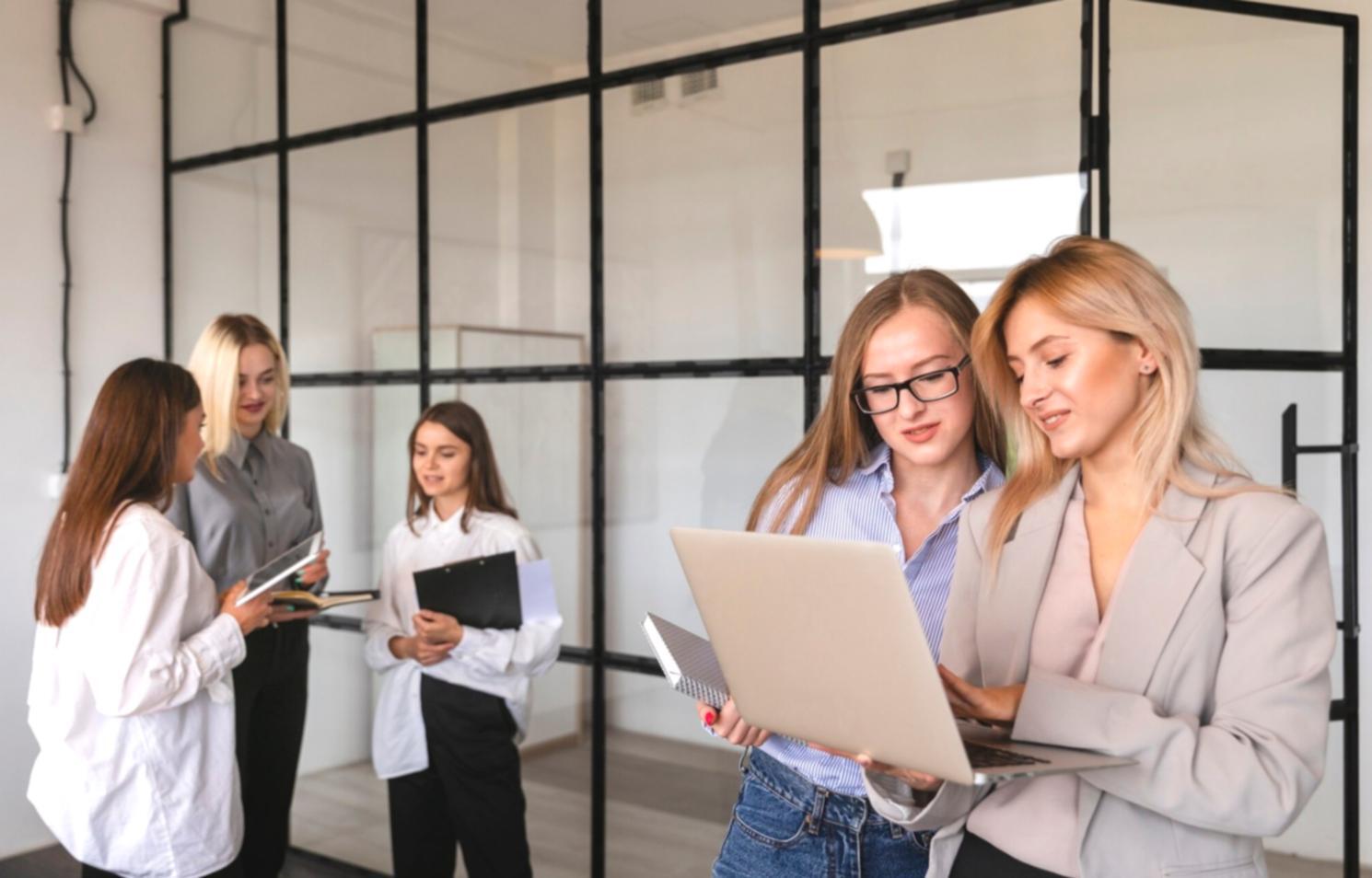 Atelier d'analyse collaborative avec étudiants et formateur